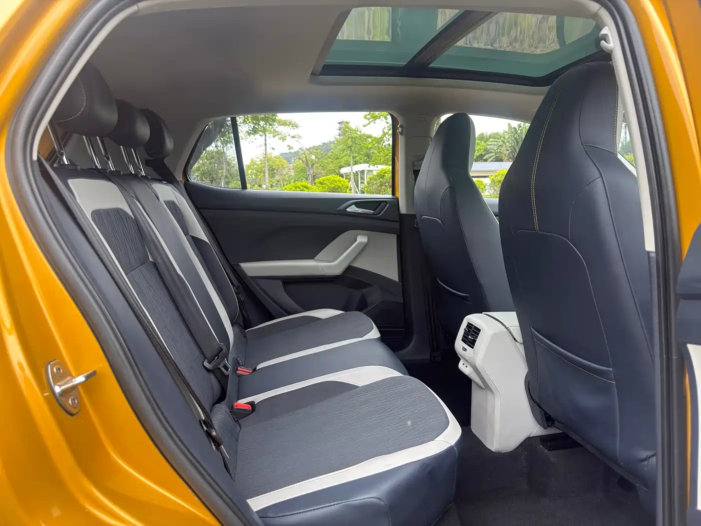 Фото 16 - Volkswagen T-Cross