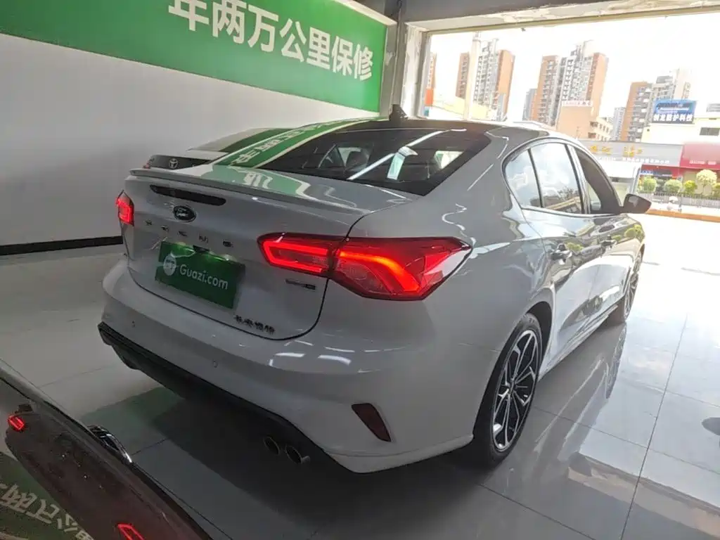 Ford Focus 2020 2020 Sedan EcoBoost 180 Automatic ST Line
