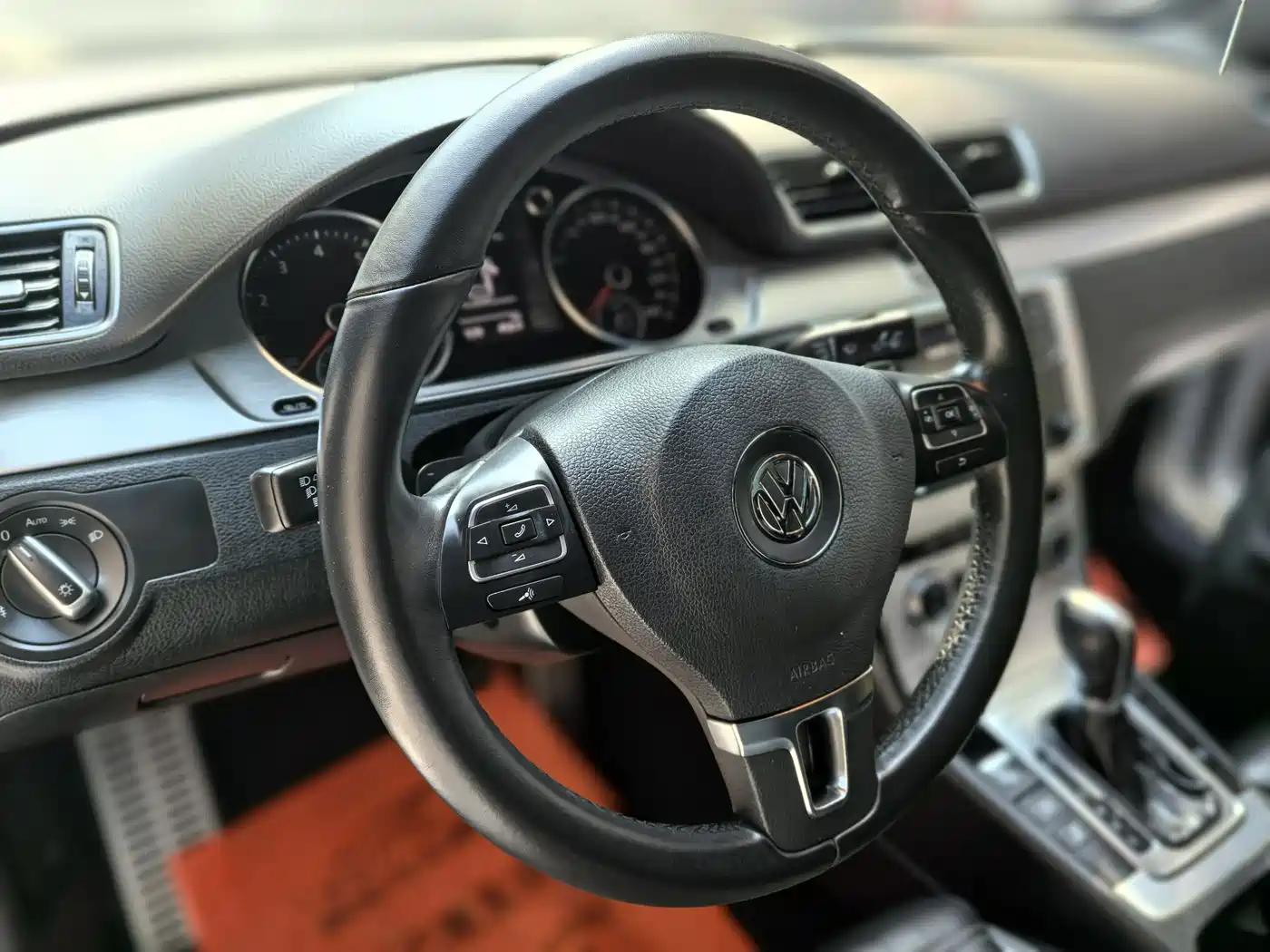 Volkswagen FAW-Volkswagen CC 2016 Model 1.8TSI Premium фото 9
