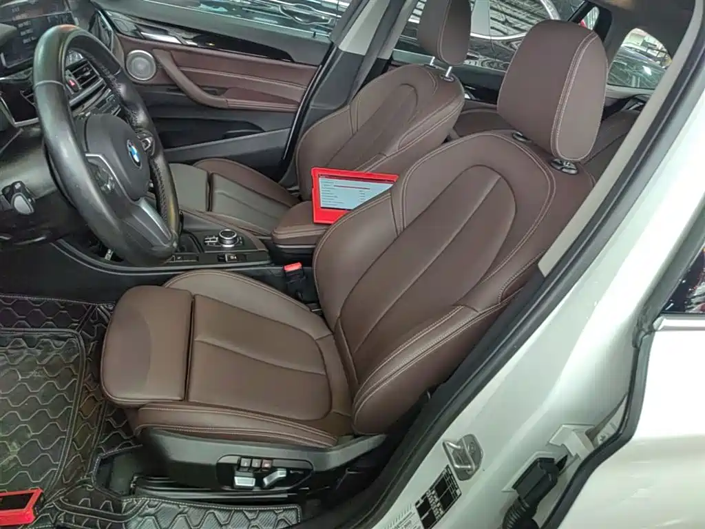 BMW X1 2022 sDrive25Li Leading фото 15