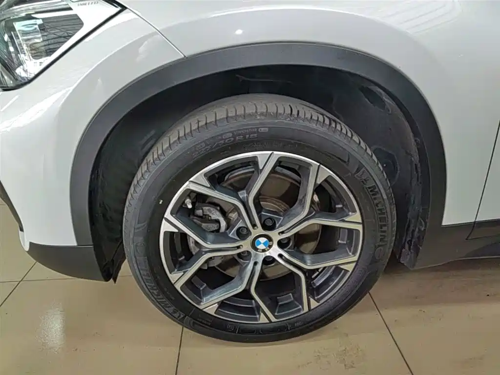 BMW X1 2022 sDrive25Li Leading фото 23