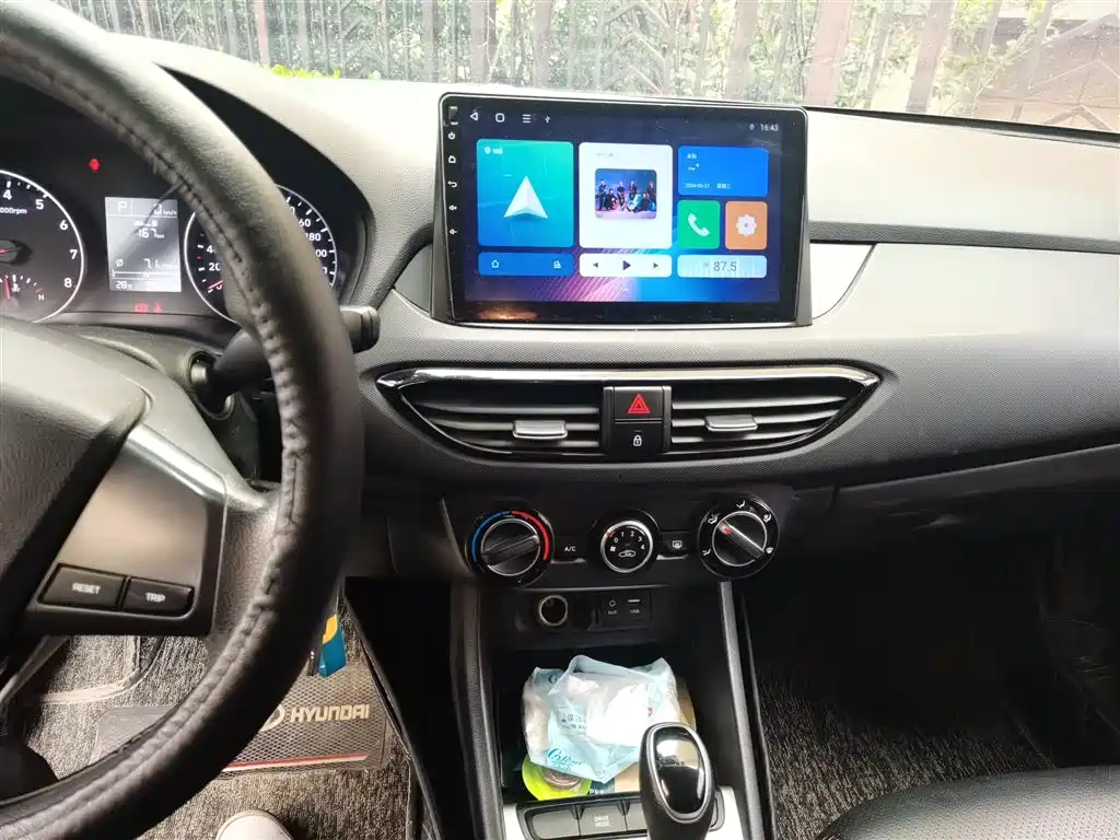 Hyundai Elantra 2018 1.6L Automatic Pleasing Edition GL China VI фото 9