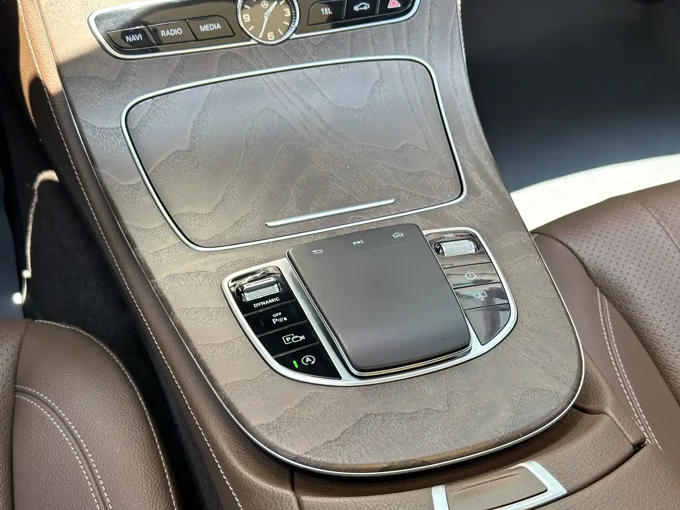 Mercedes-Benz E-Class 2020 E 300 L Luxury Model фото 18