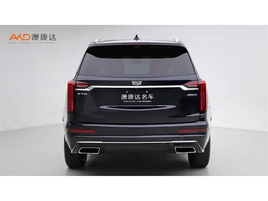 CADILLAC XT6