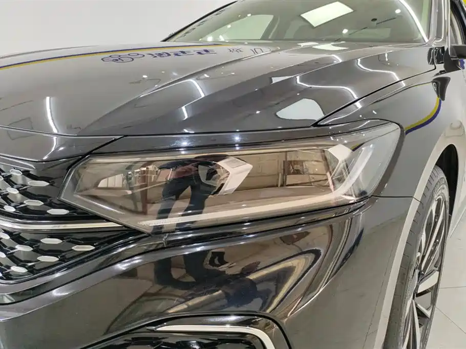 Volkswagen Passat 2022 330TSI Starlight Elite Edition фото 5