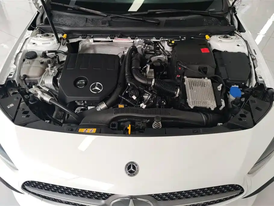Mercedes-Benz A-Class 2023 A 200 L Dynamic фото 10
