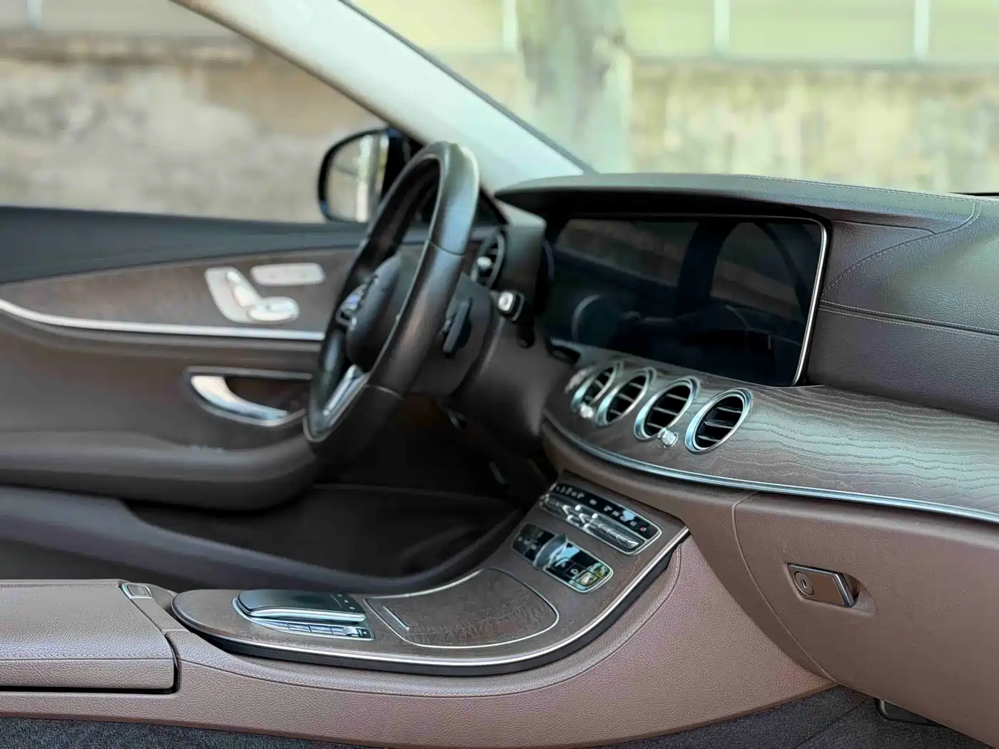 Mercedes-Benz E-Class 2019 Facelift E 300 L Luxury фото 8