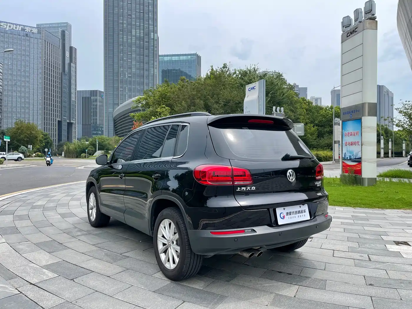 Volkswagen Tiguan 2017 300TSI Automatic 2WD Silk Road Fashion Edition фото 8