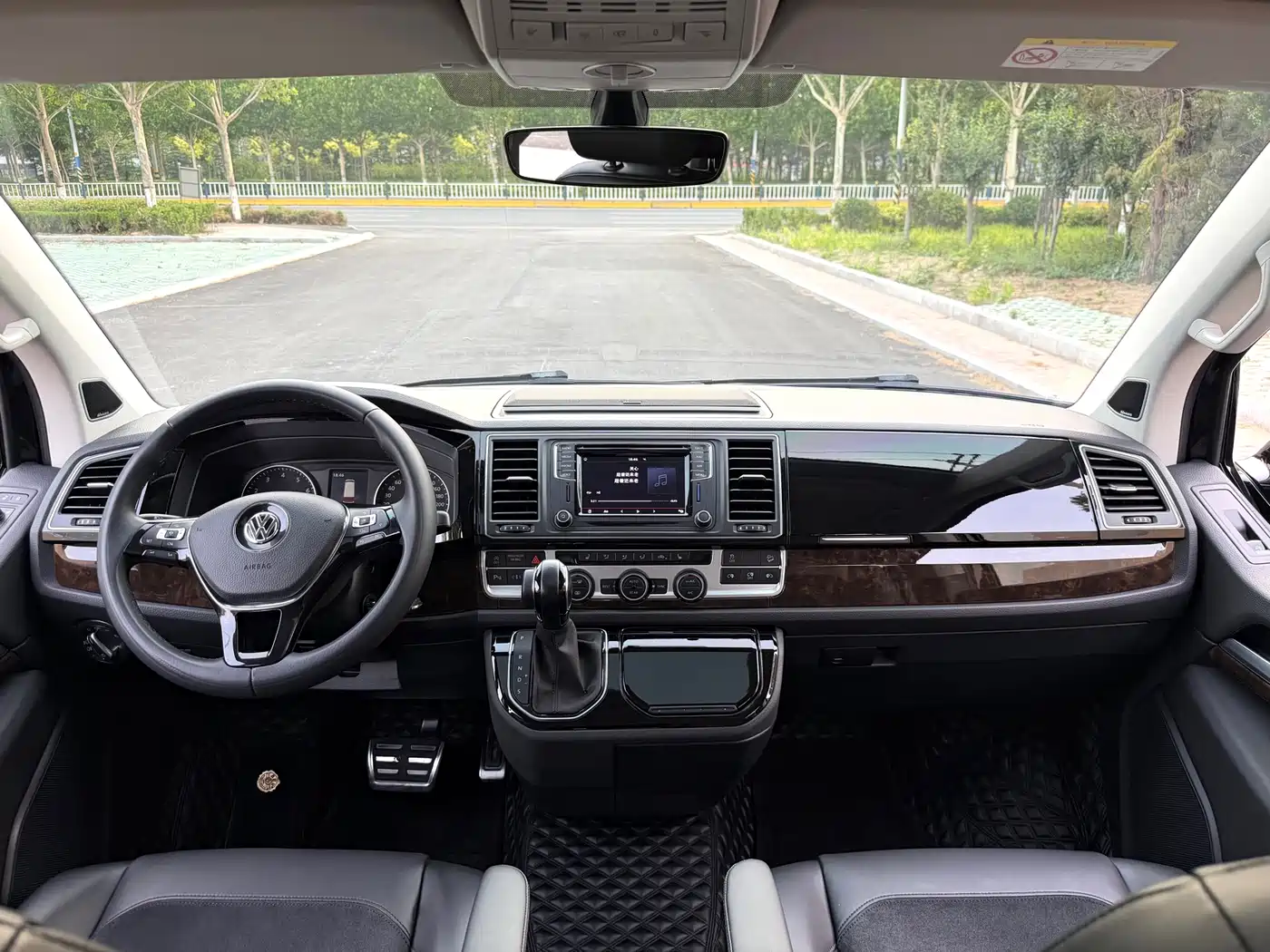 Volkswagen Multivan 2020 2019 2.0TSI 4WD Premium 7-seater