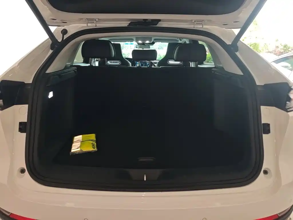 Changan UNI-K 2023 2024 2.0T FWD Global Edition