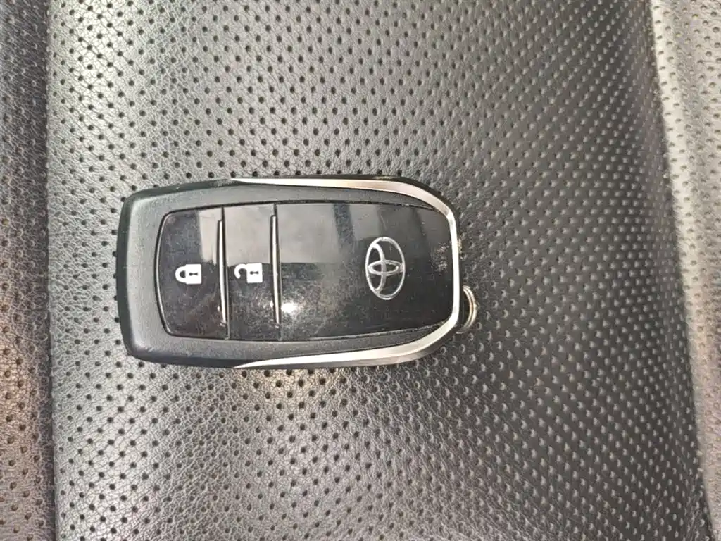 Toyota Highlander 2015 2.0T AWD Luxury Edition 7-seater фото 9