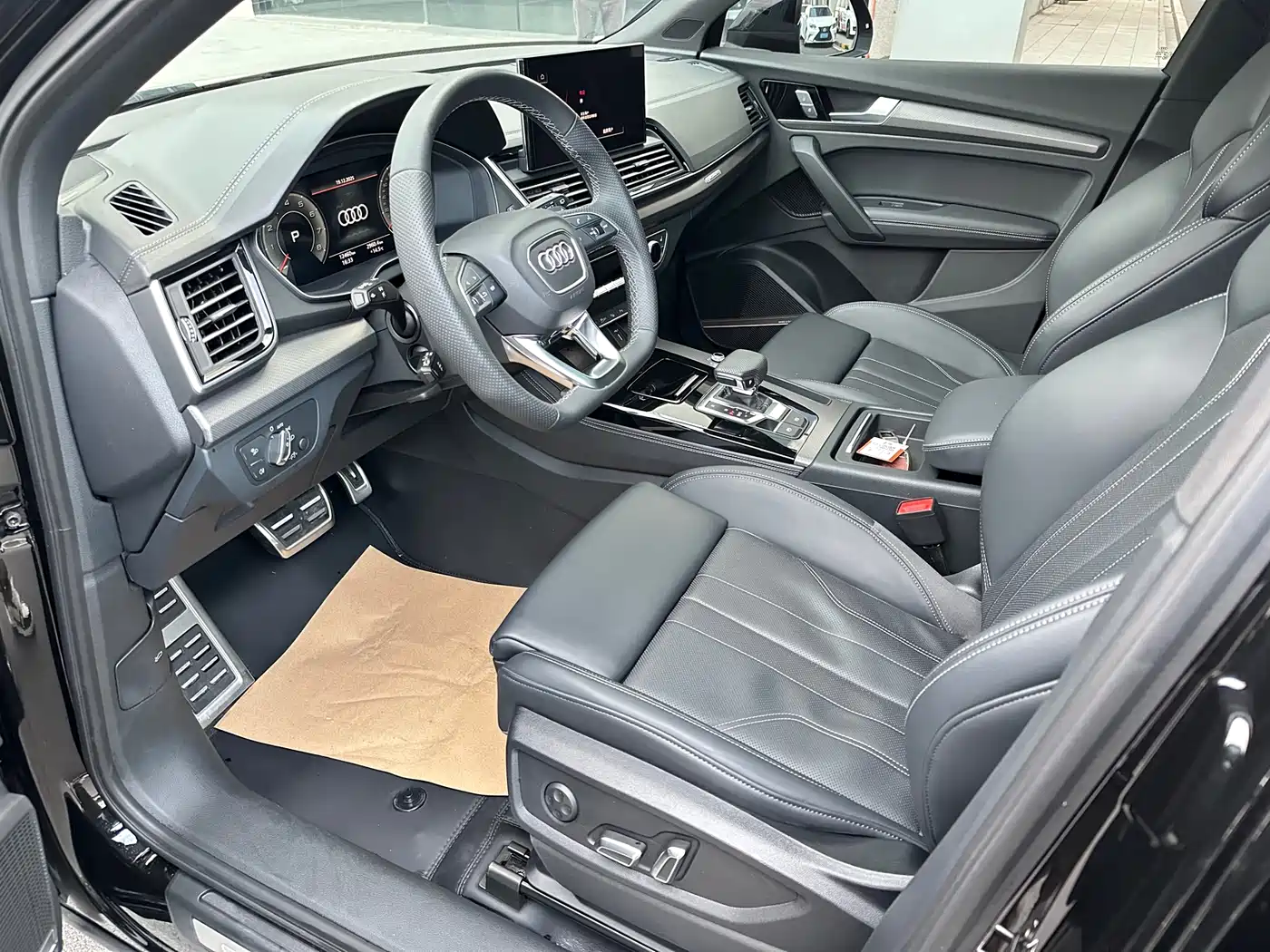 Audi Q5L 2025 45 TFSI Luxury Dynamic фото 7