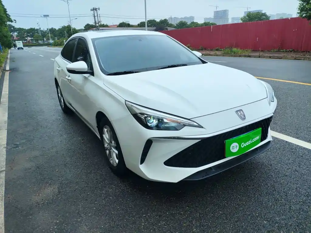 Roewe i5 2025 2023 1.5L CVT Luxury Edition
