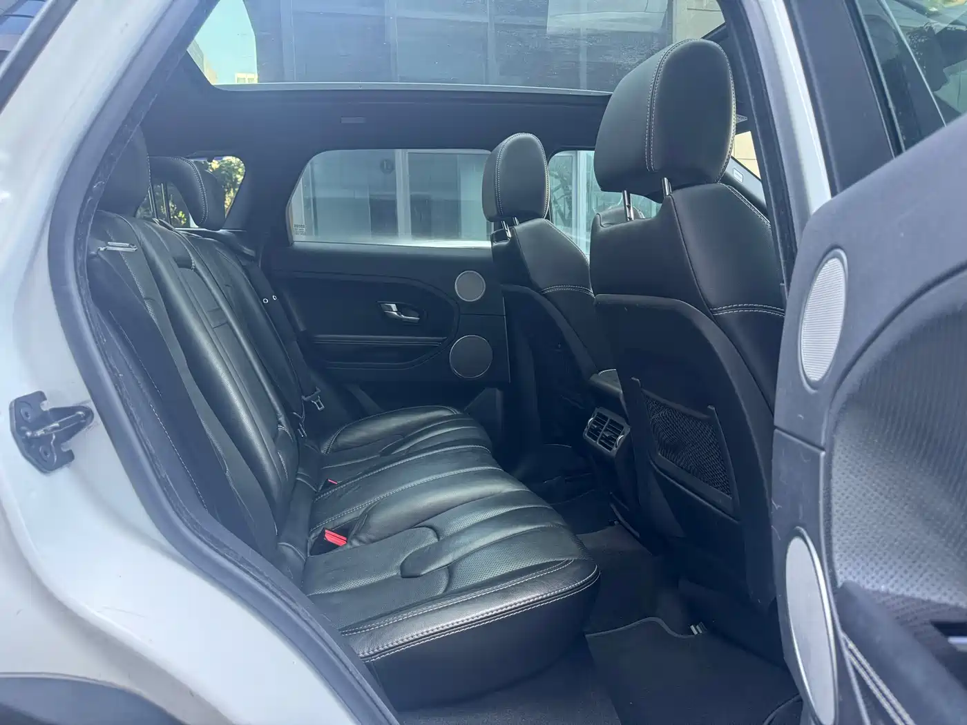 Land Rover Range Rover Evoque (Import) 2013 2.0T 5-door Dynamic Edition фото 13