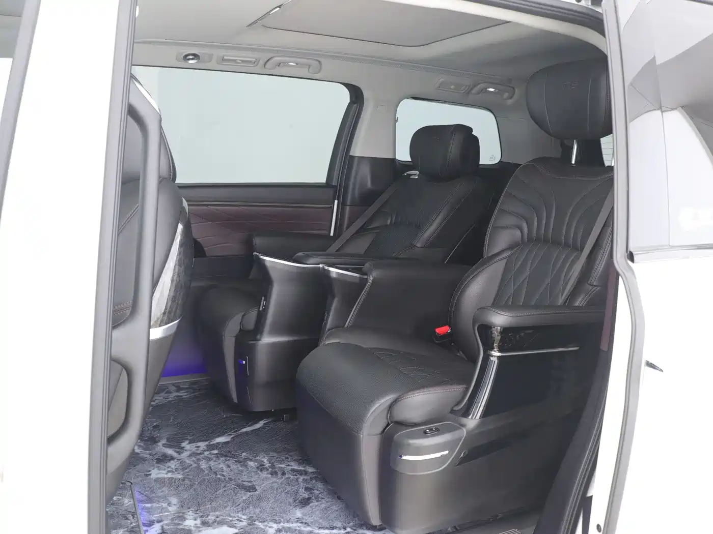 GAC Trumpchi Trumpchi M8 2024 Master Series 400T Ultimate Edition фото 5