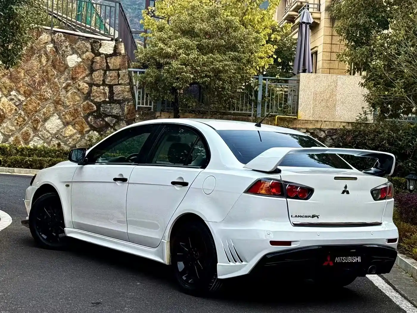 Mitsubishi Lancer EX 2013 ZhiShang Edition 1.8L CVT Luxury фото 7