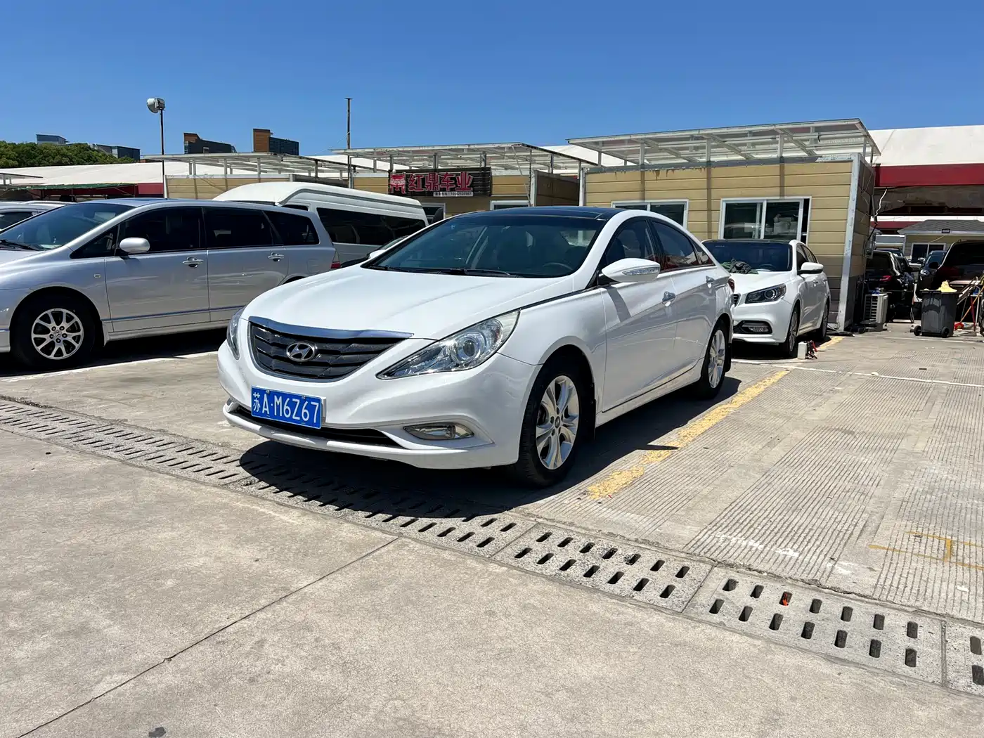 Hyundai Sonata 2013 2.0L Automatic Supreme Edition фото 3
