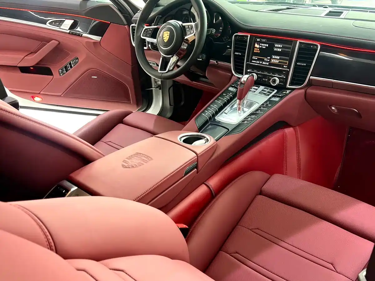 Porsche Panamera 2013 Panamera Platinum Edition 3.6L фото 8