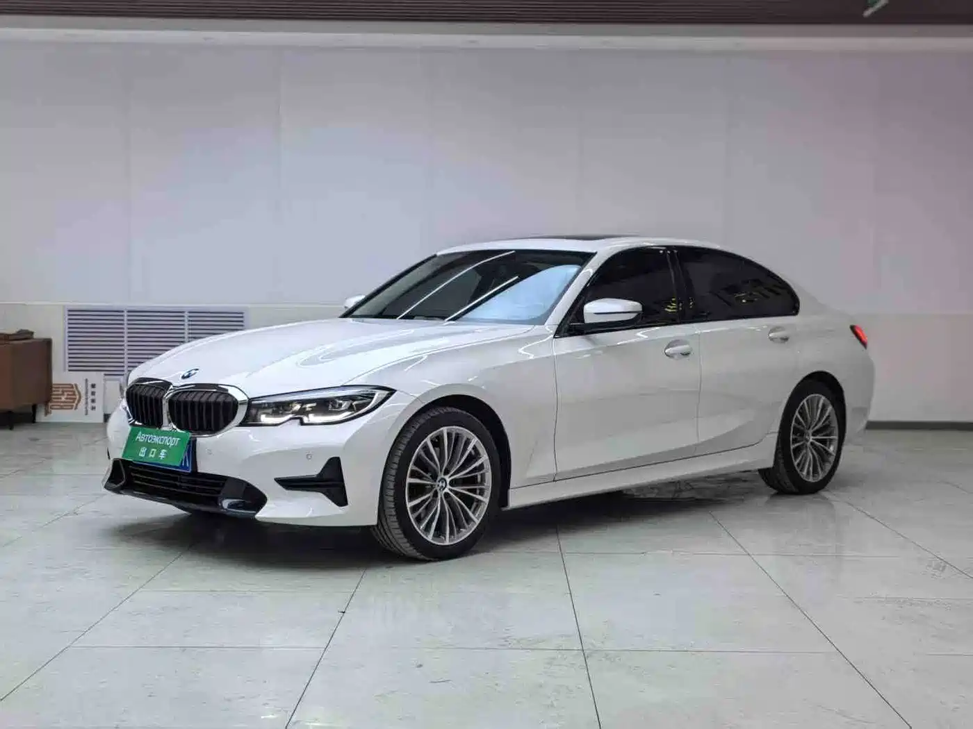 BMW 3 Series 2022 320i Sport Package