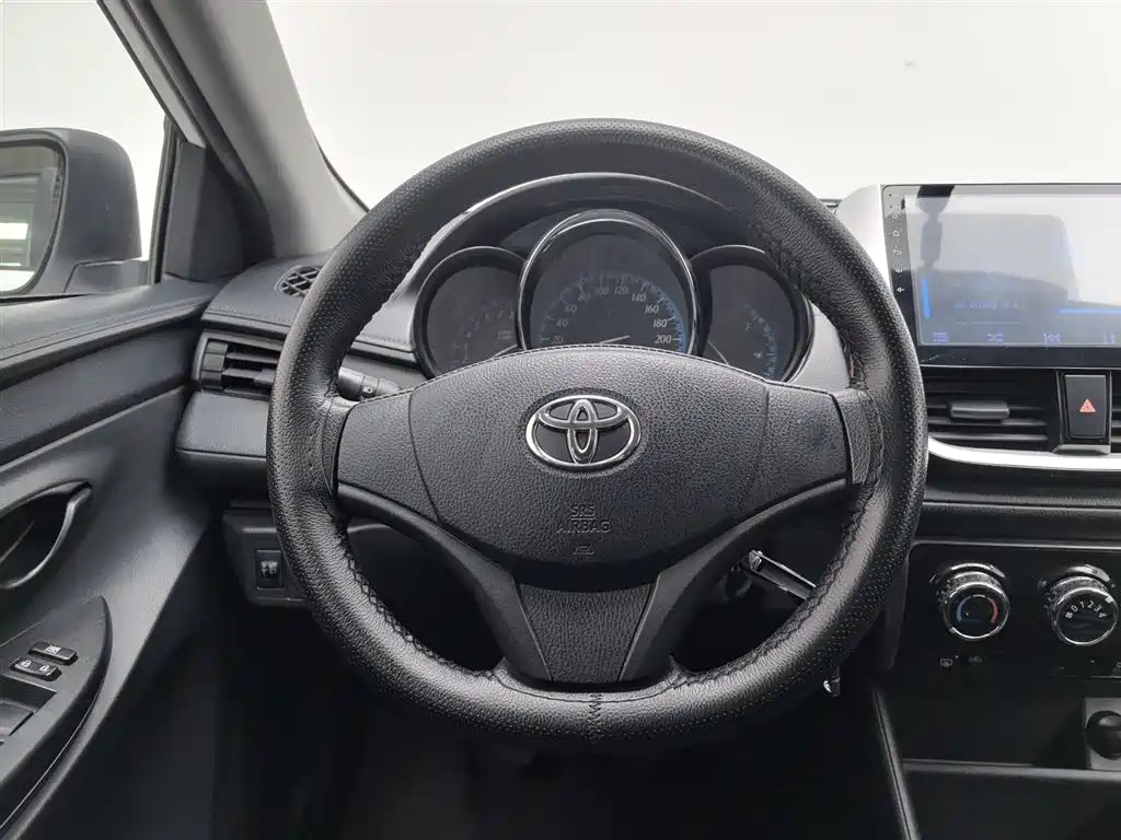 Toyota YARiS L Zhi Xuan 2016 Facelift 1.3E Manual Charming Edition фото 11