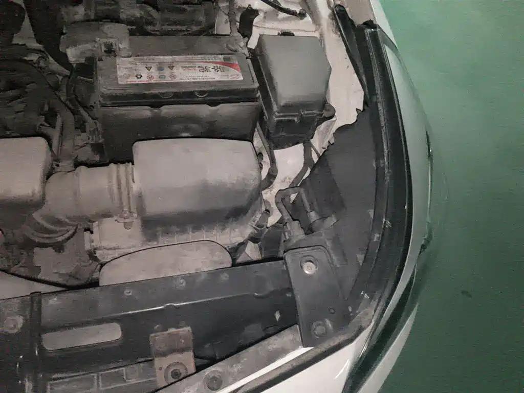 Hyundai Verna 2014 1.4L Automatic Leading GLX фото 24