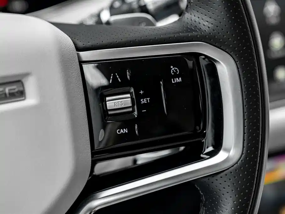 Land Rover Range Rover Evoque 2021 Range Rover Evoque L 249PS R-Dynamic First Edition Launch Edition фото 10