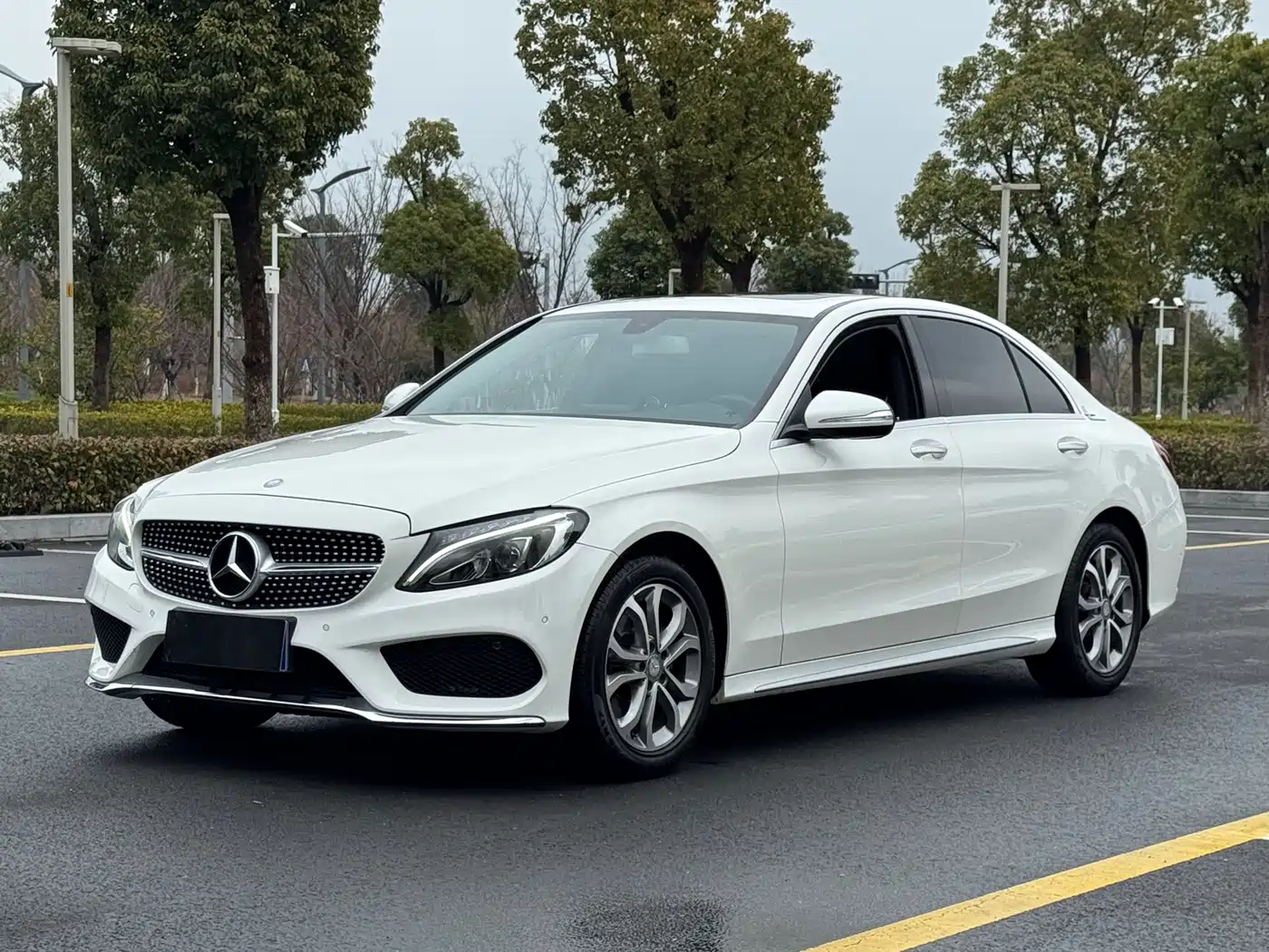 Mercedes-Benz C-Class 2016 C 180 L Sport
