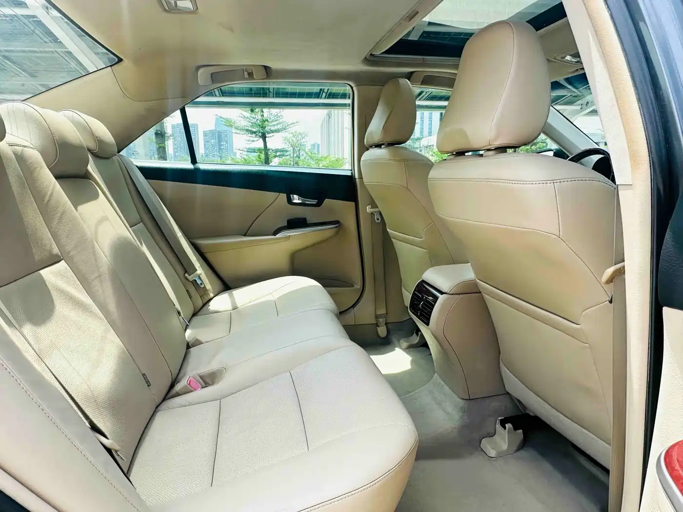 Toyota Camry 2012 2.5G Luxury Edition фото 13