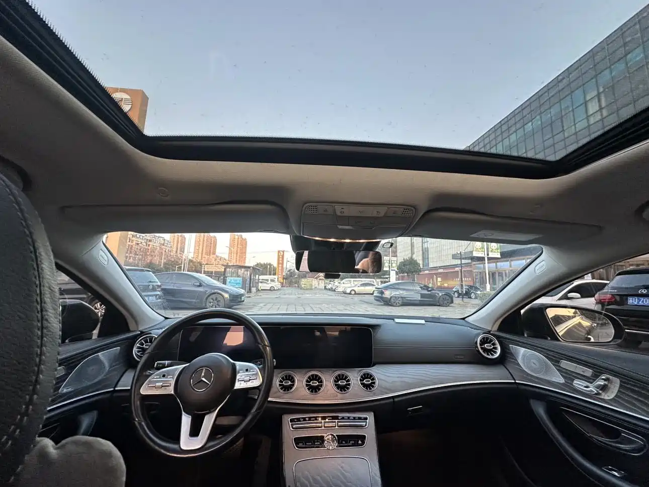 MERCEDES-BENZ CLS