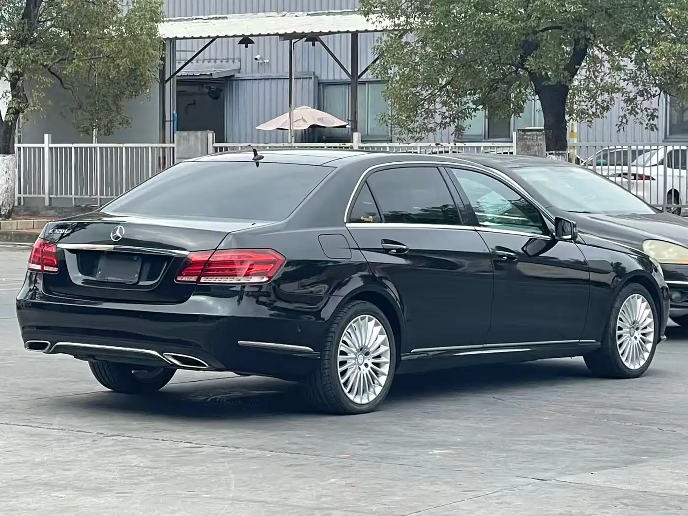 Mercedes-Benz E-Class 2015 Facelift E 260 L фото 9