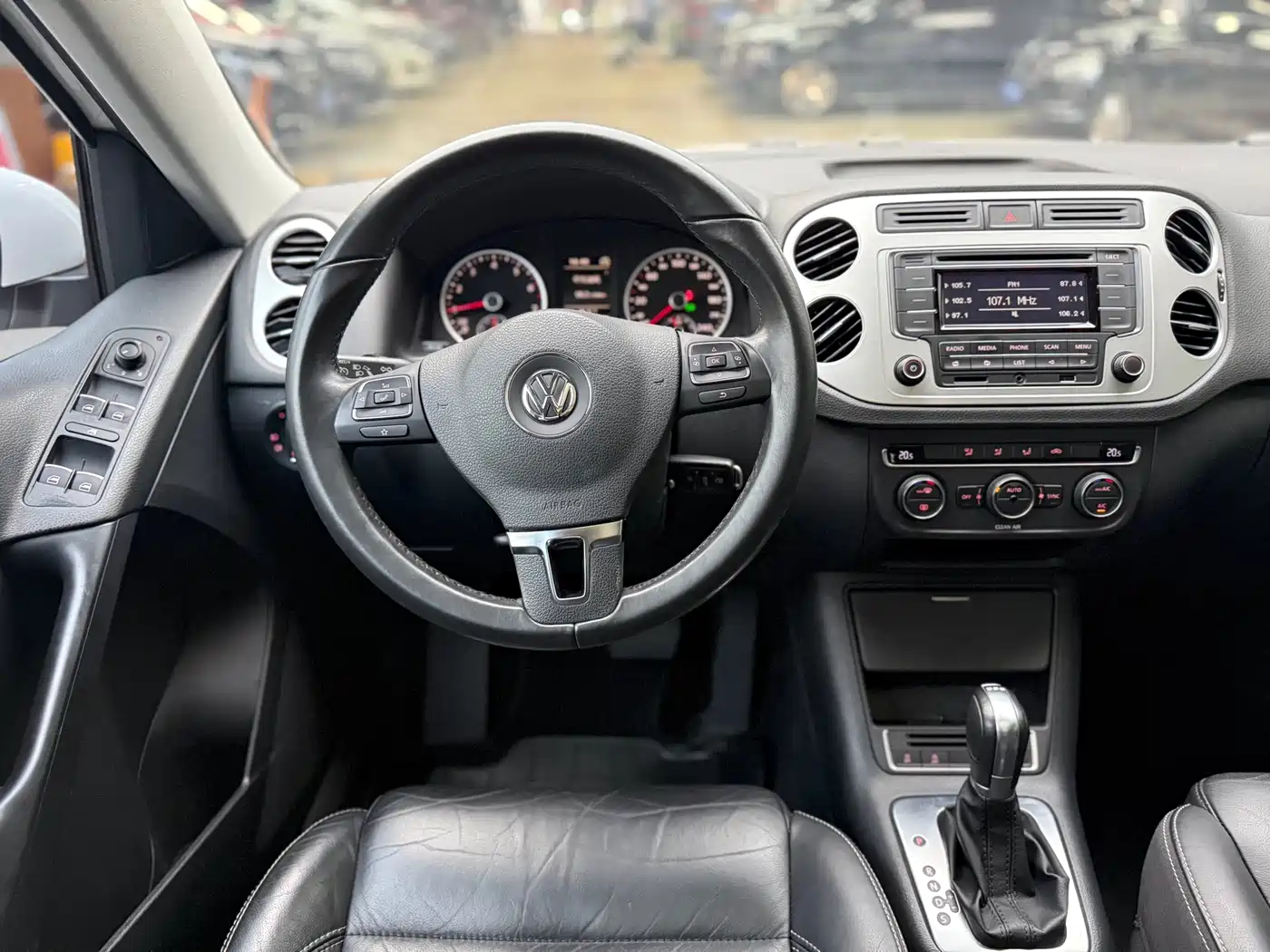 Volkswagen Tiguan 2016 280TSI Automatic 2WD Silk Road Comfort фото 12