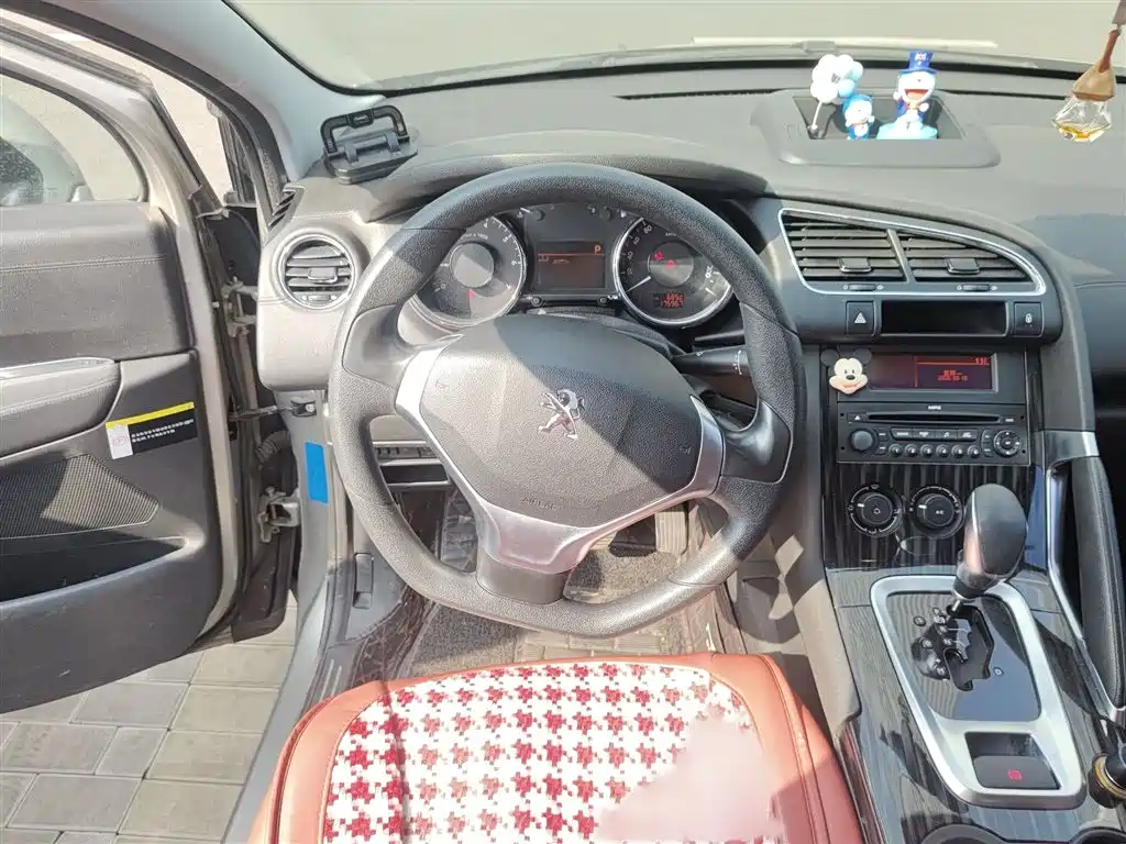 Peugeot 3008 2015 1.6THP Automatic Classic Edition фото 3