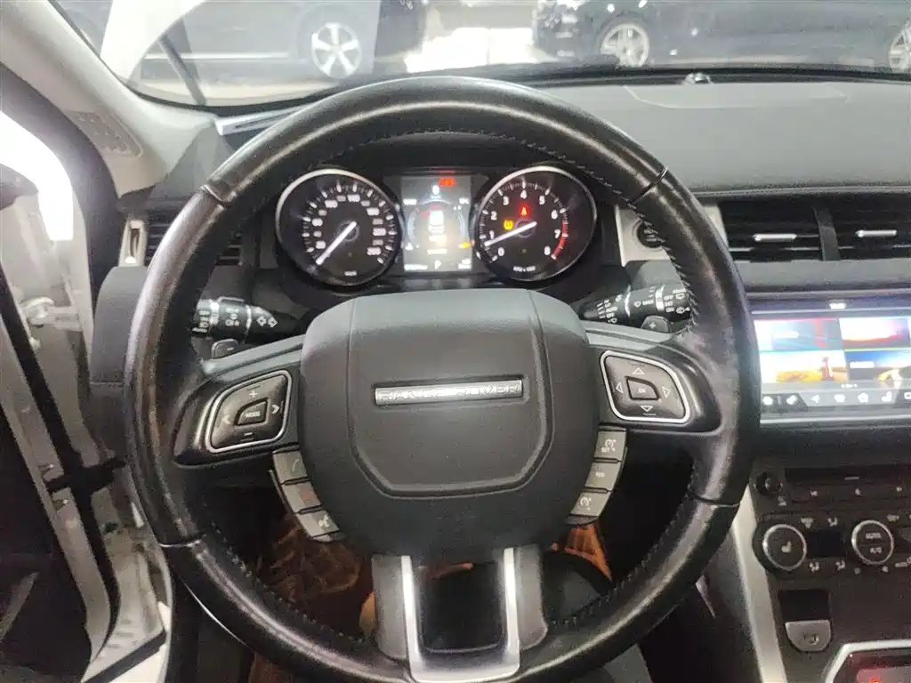 Land Rover Range Rover Evoque 2018 240PS SE Smart Edition фото 7