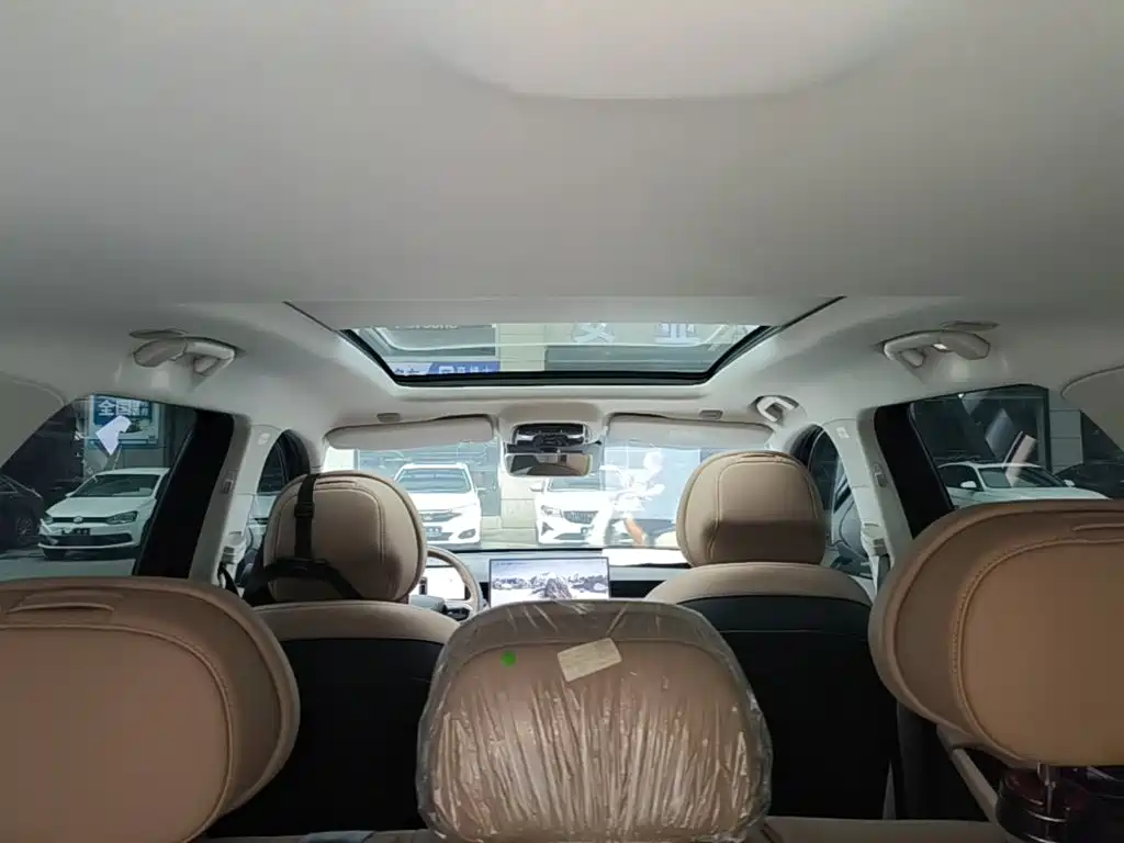 Chery Tiggo 8L 2024 2024 Model 2.0T 2WD Luxury 5-Seater