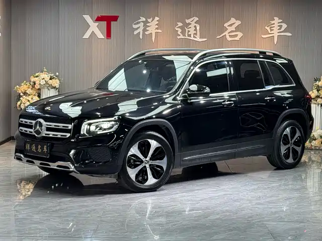 MERCEDES-BENZ GLB
