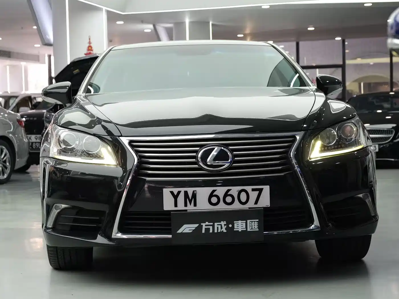 Lexus LS 2016 460L AWD Premium фото 2
