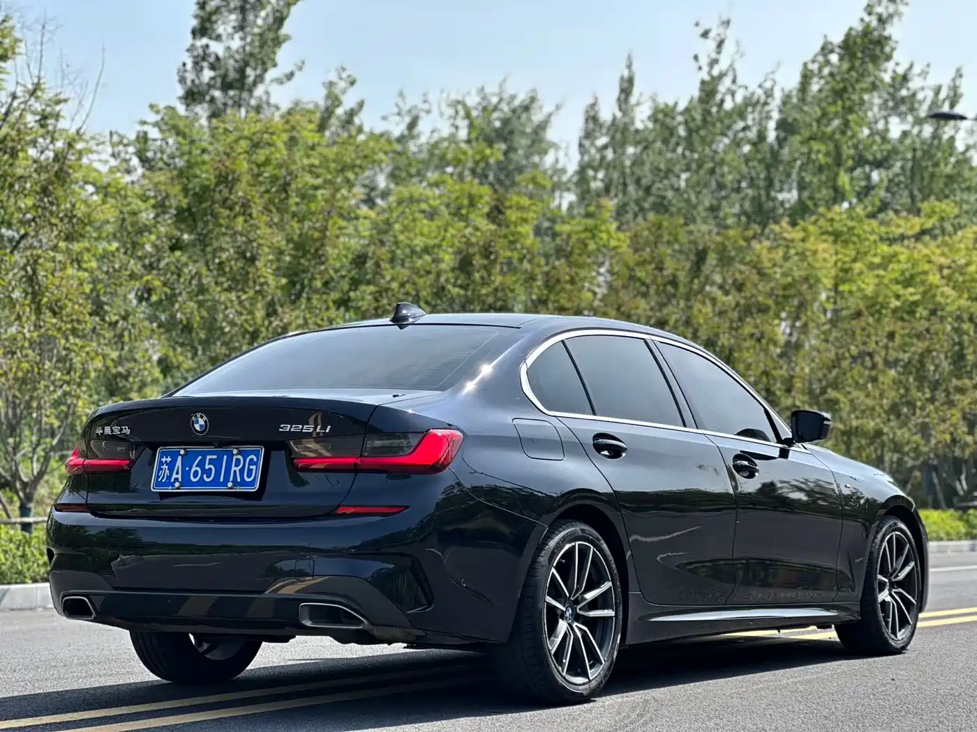 BMW 3 Series 2021 325Li M Sport Package фото 4