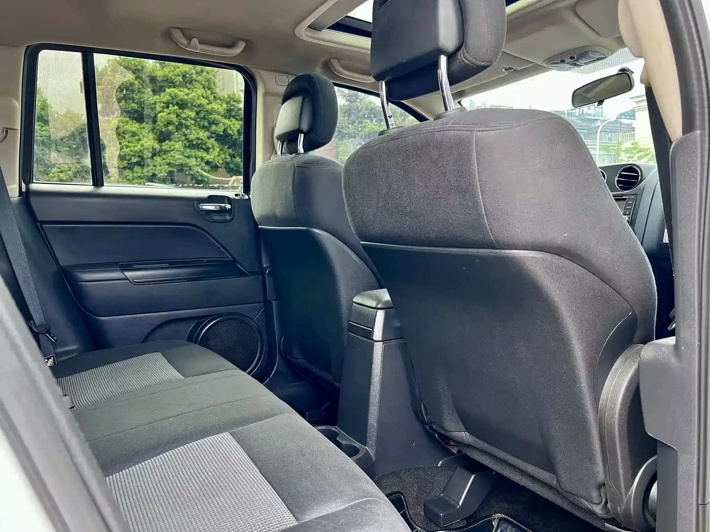 Jeep Compass (Import) 2015 2014 Facelift 2.4L 4WD Comfort Edition