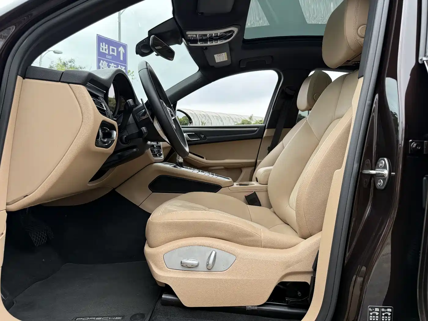 Porsche Macan 2018 Macan 2.0T фото 14