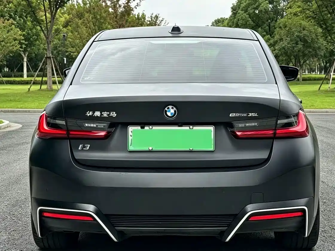 Фото 8 - BMW i3