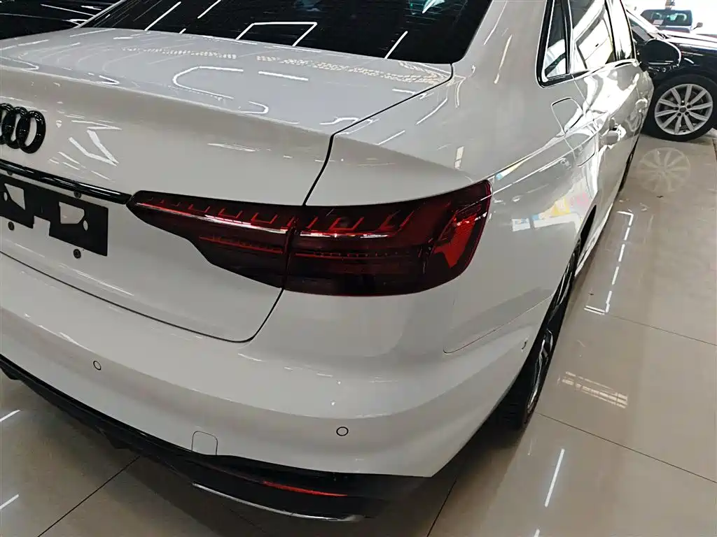 Audi A4L 2022 40 TFSI Luxury Dynamic фото 8