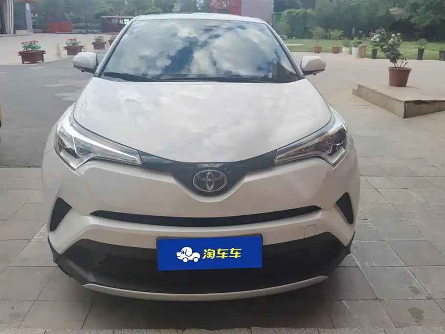 Toyota IZOA 2020 2.0L Yi Xiang Edition фото 2