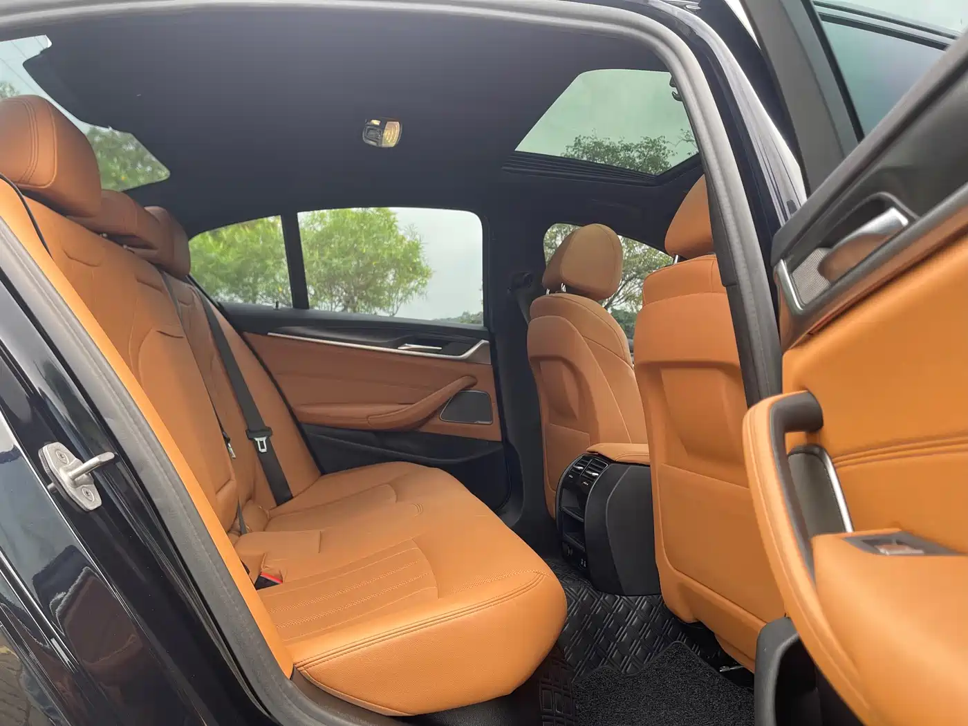 BMW 5 Series (Import) 2021 530i M Sport Package фото 13