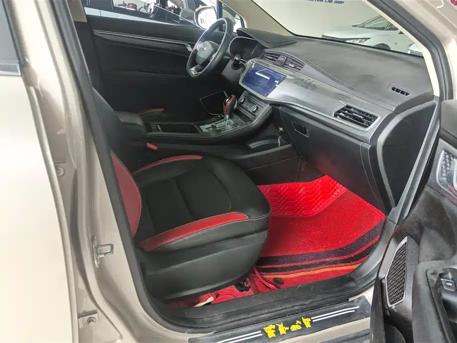GEELY AUTOMOBILE EMGRAND GS