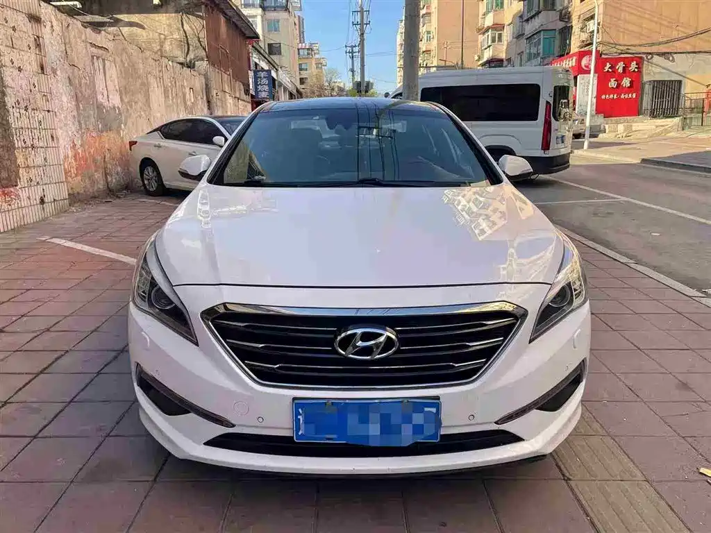 Hyundai Sonata 2015 1.6T DLX Premium фото 3