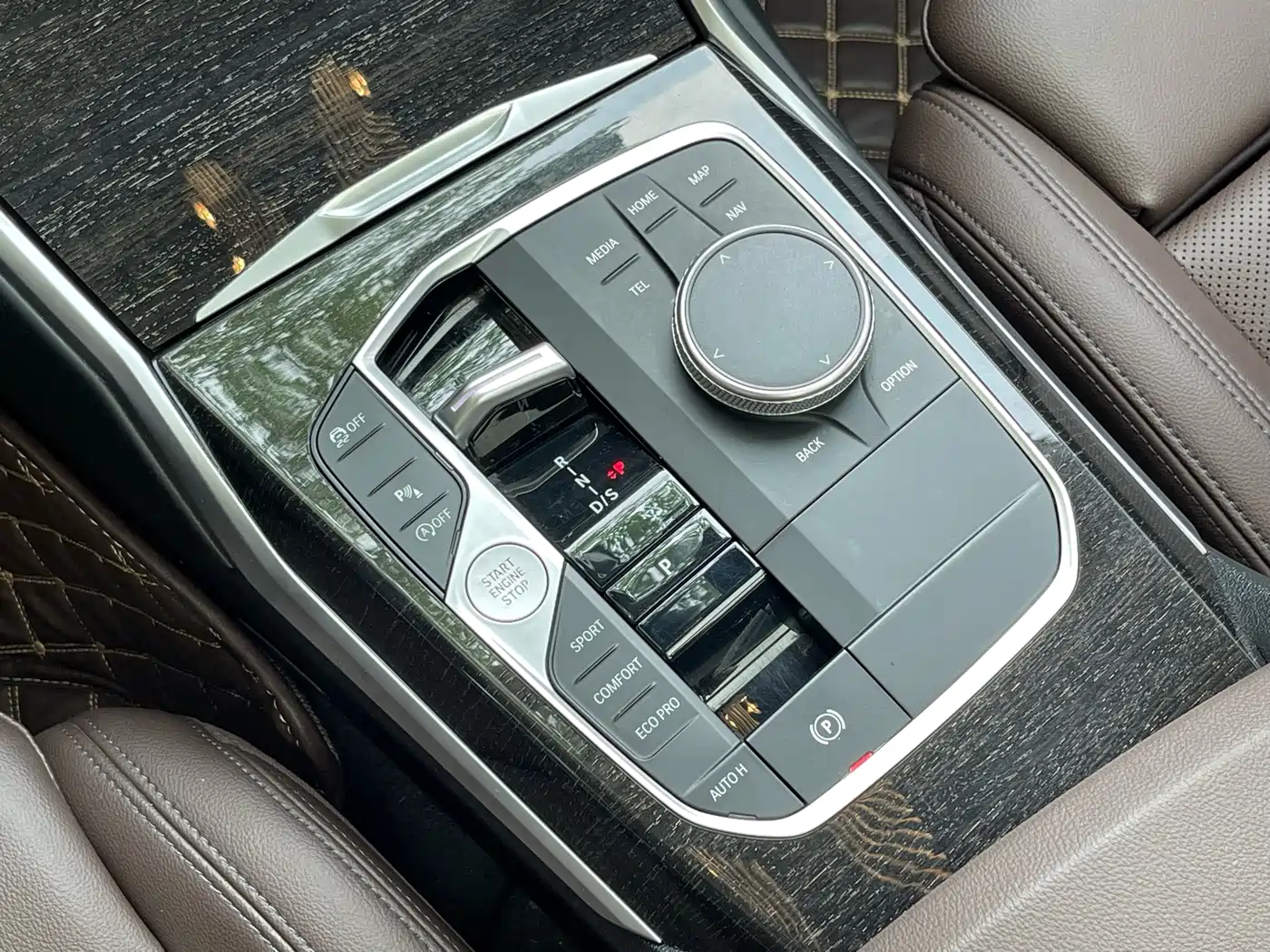 BMW 3 Series 2023 325Li M Sport Package фото 20