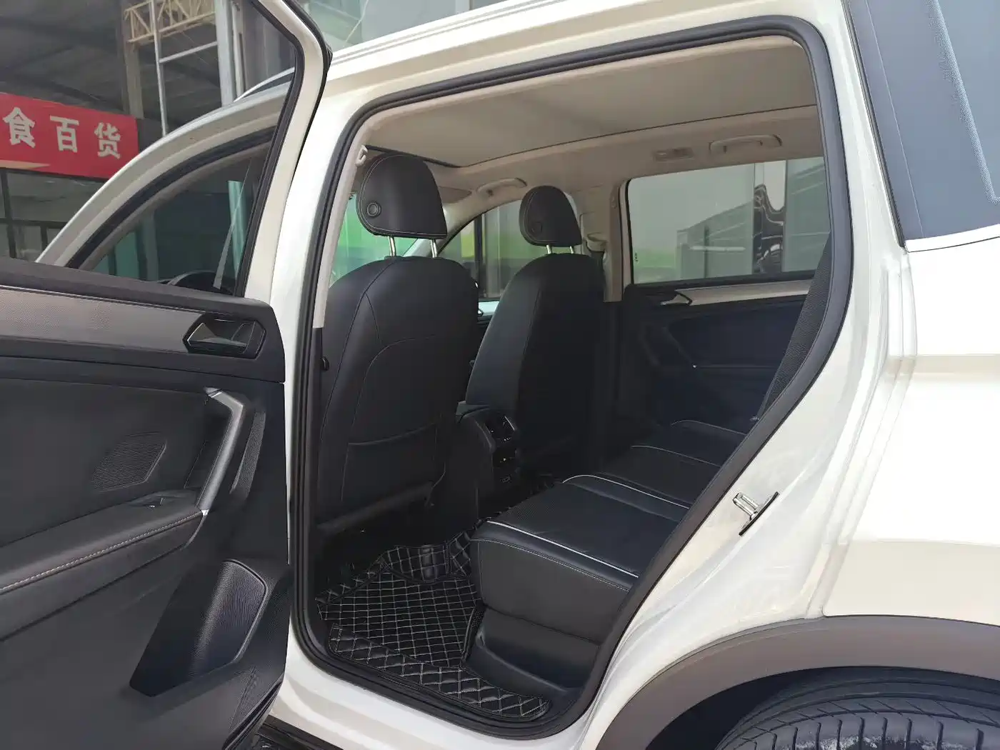 Volkswagen Tiguan L 2018 380TSI Automatic AWD Flagship Edition фото 9