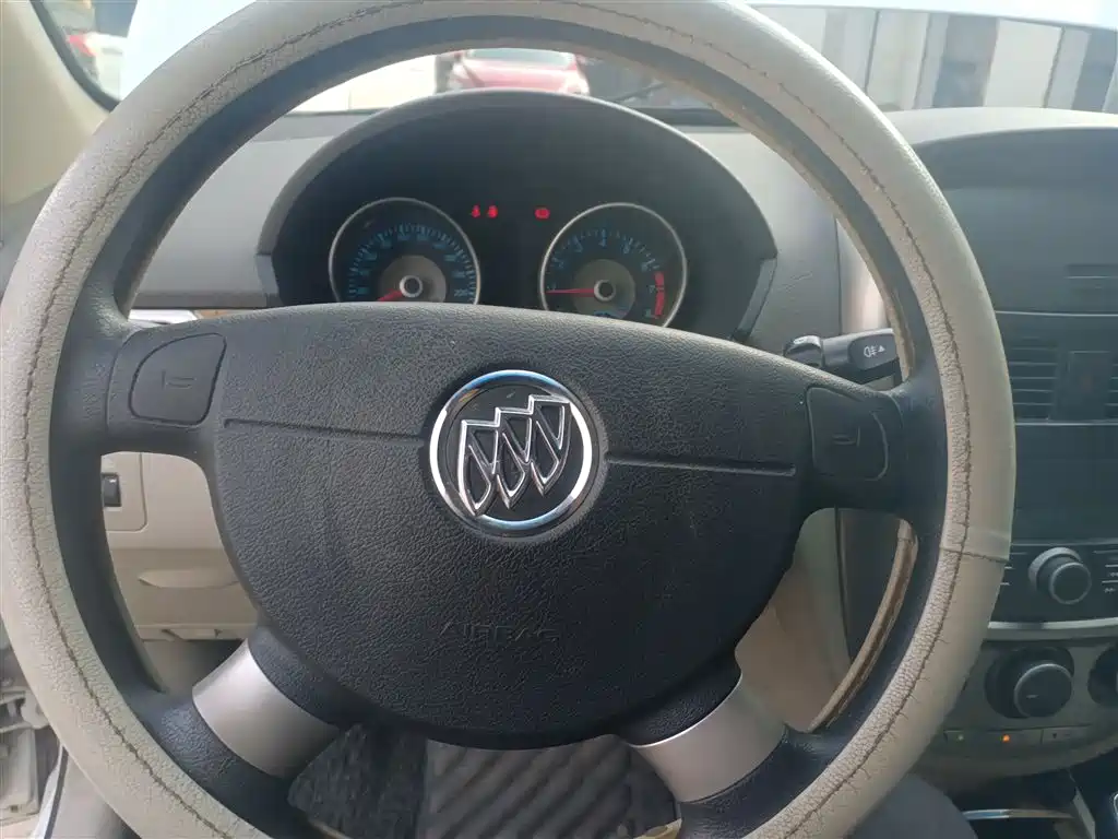 Buick Excelle 2015 1.5L Automatic Classic фото 11