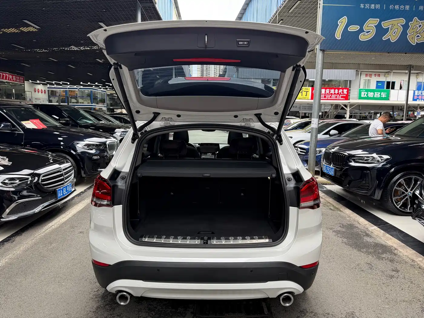 BMW X1 2022 sDrive25Li Leading фото 25