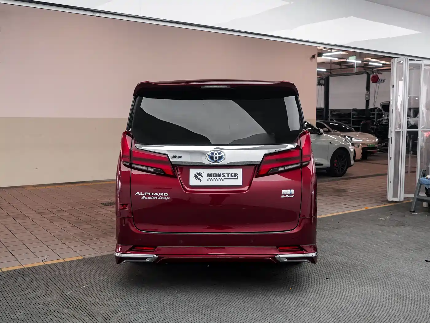 Toyota Alphard 2019 Hybrid 2.5L Premium Edition фото 8